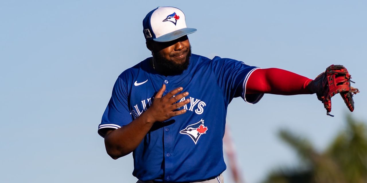 Blue Jays leadership backs Guerrero Jr. after disappointing season
