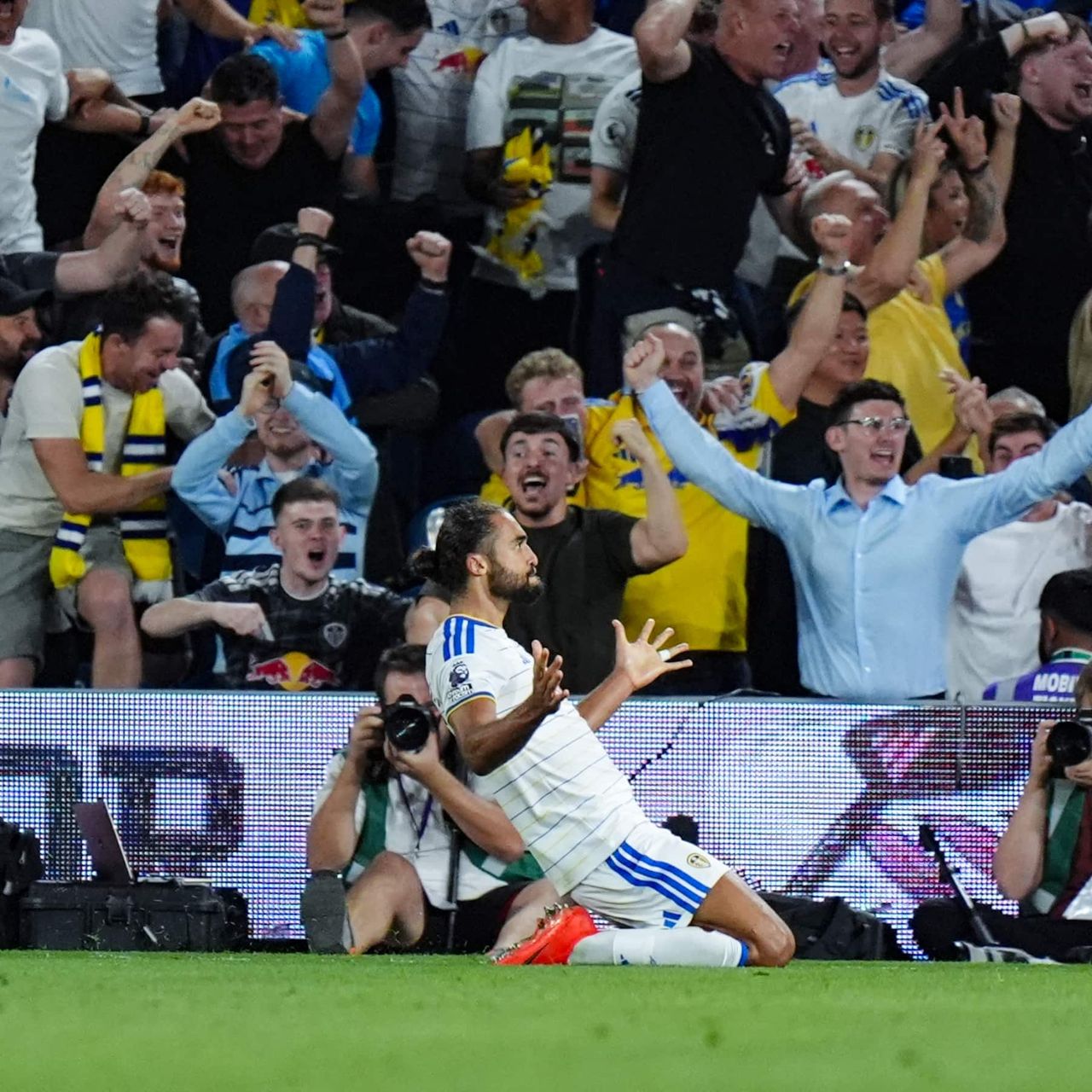 Dominic Calvert-Lewin Dominates as Leeds Crush Newcastle 4-1 to Climb to Third