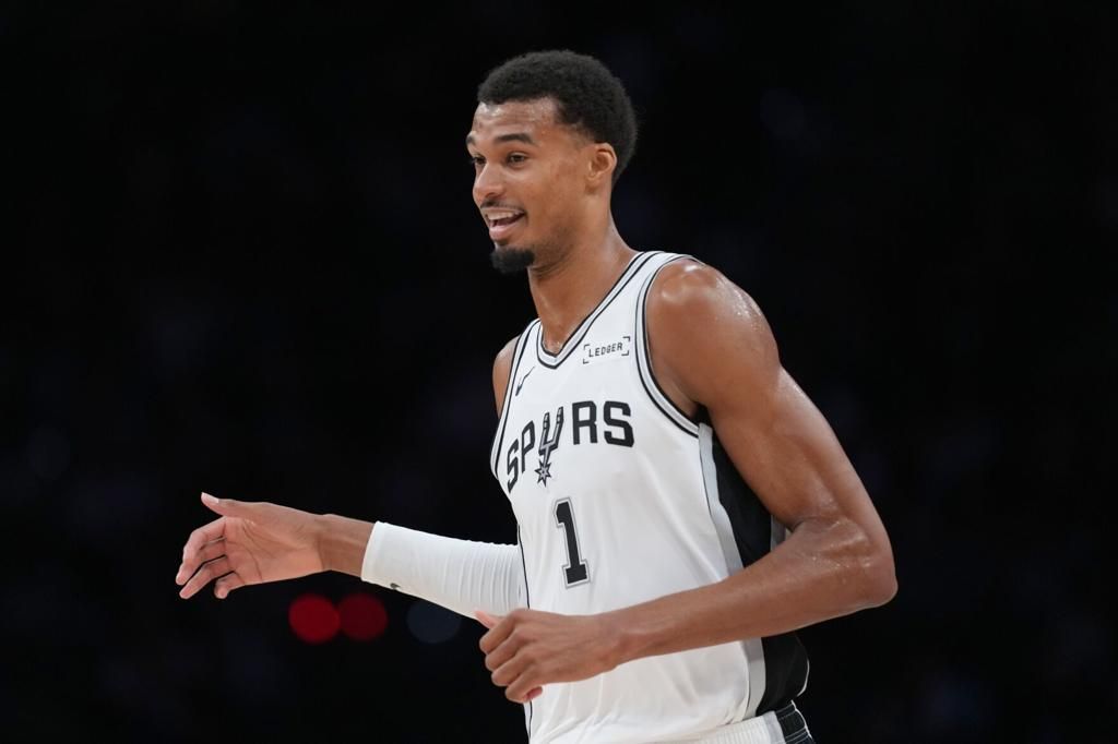 France leads NBA with 17 players on opening-night rosters