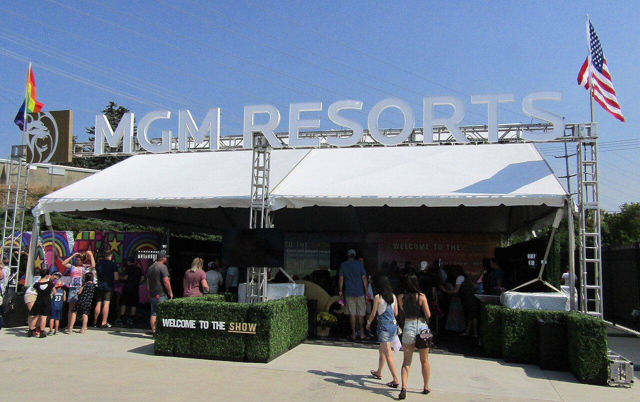 MGM Resorts ends takeover talks with largest shareholder People Inc