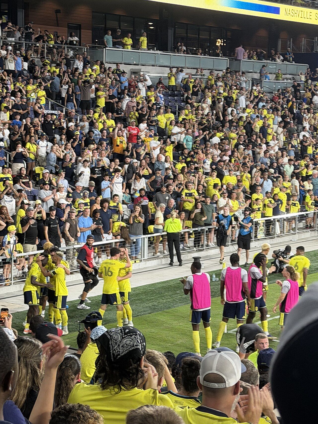 Nashville SC clinches Supporters' Shield with win over CF Montreal