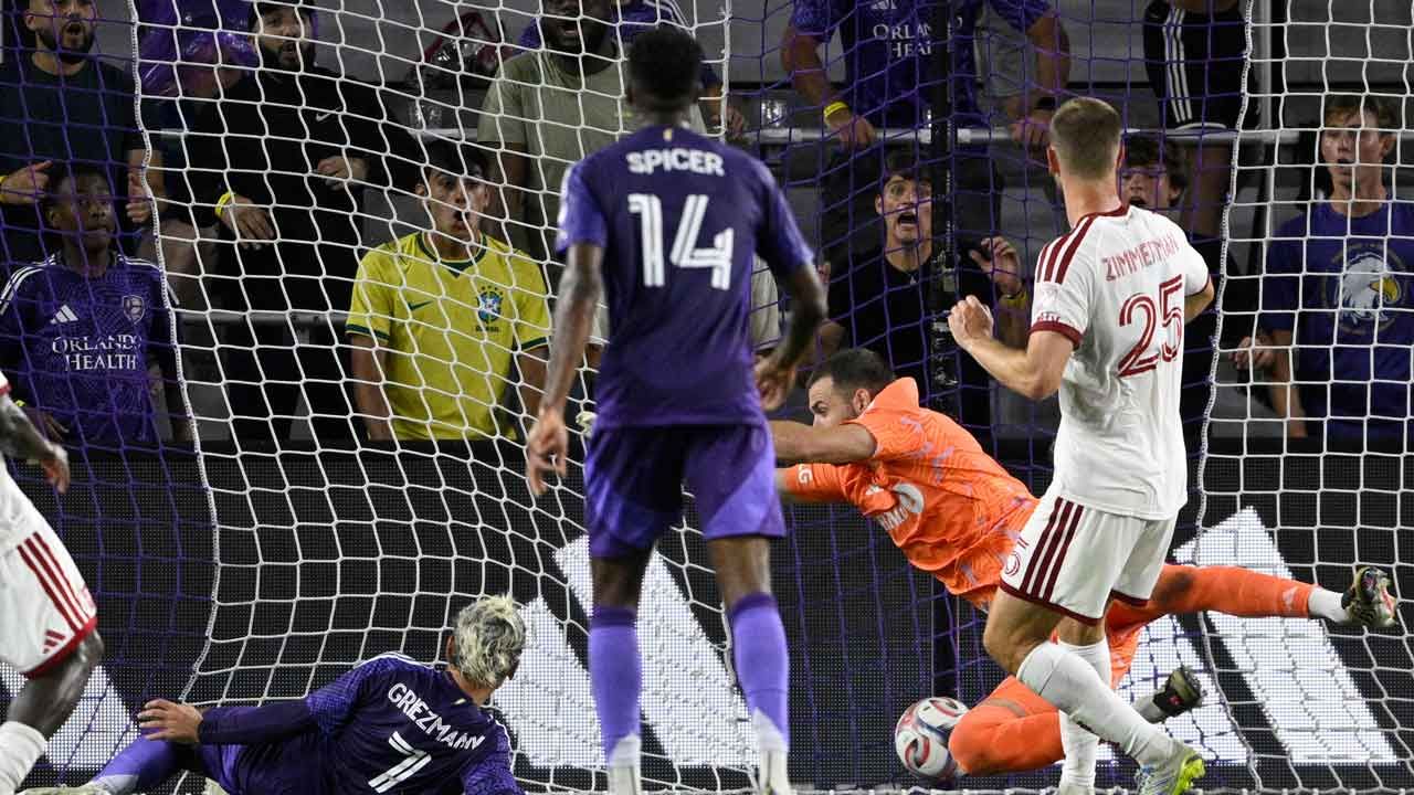 Toronto FC's Defensive Struggles Threaten Playoff Hopes After Orlando Loss
