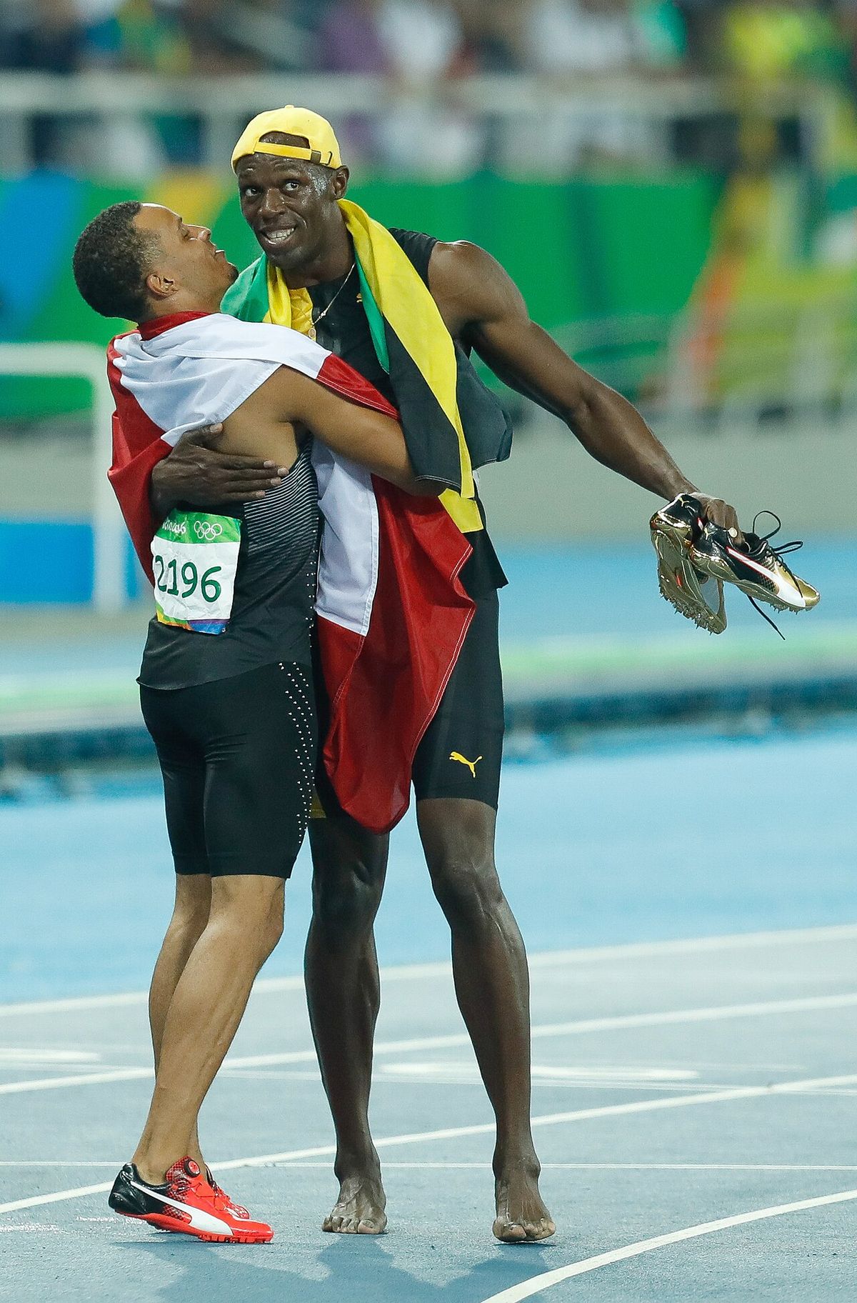 Rio de Janeiro - O jamaicano Usain Bolt, garantiu o ouro e fez história ao conquistar pela terceira vez o título de homem mais rápido do mun