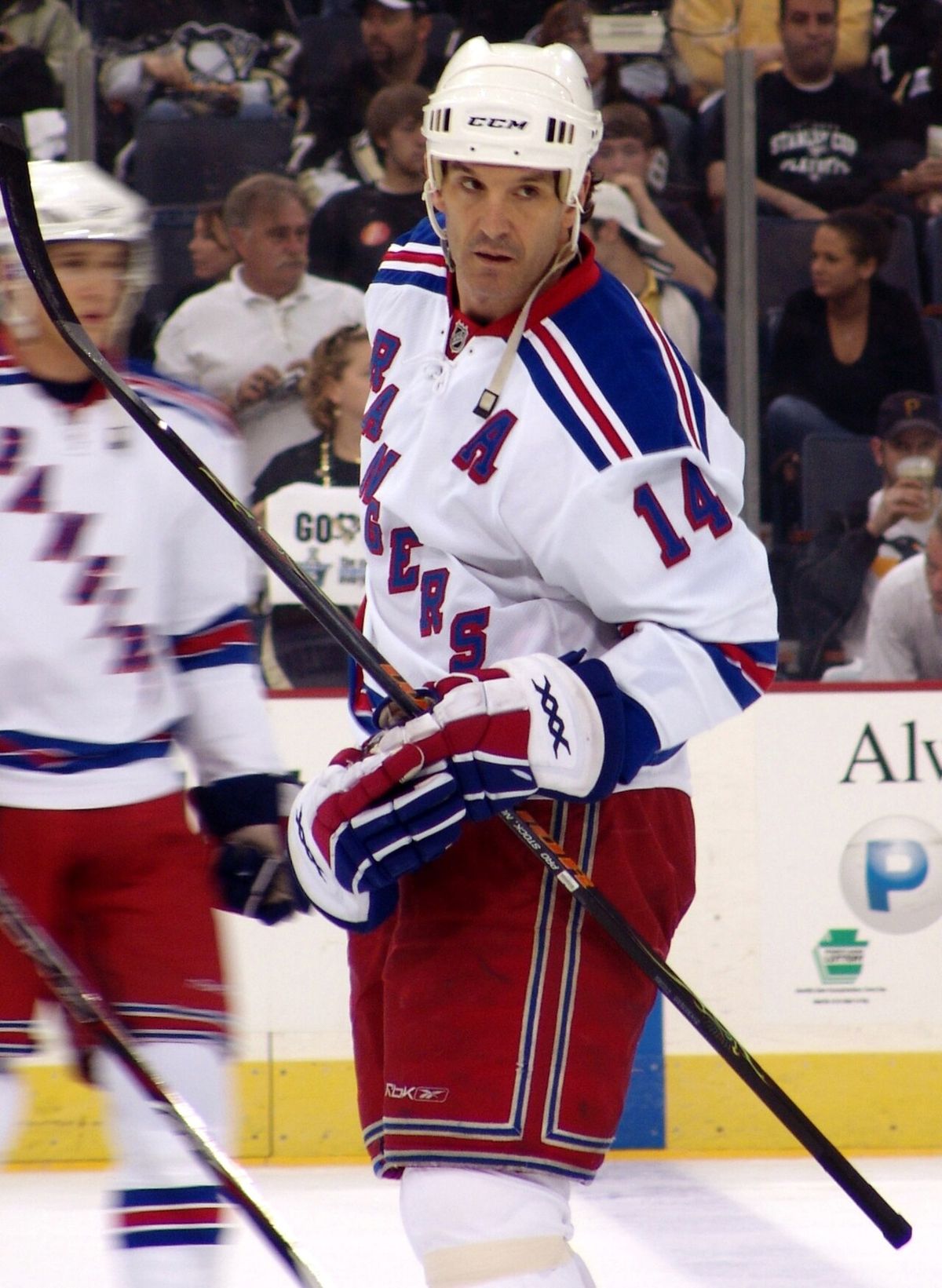 New York Rangers forward Brendan Shanahan warms up before a 2008 Stanley Cup Playoff 2nd round game against the Pittsburgh Penguins at Mello