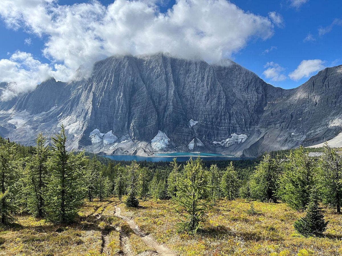 Floe Lake, The Rockwall Trail, Kootenay National Park, British Columbia, Canada